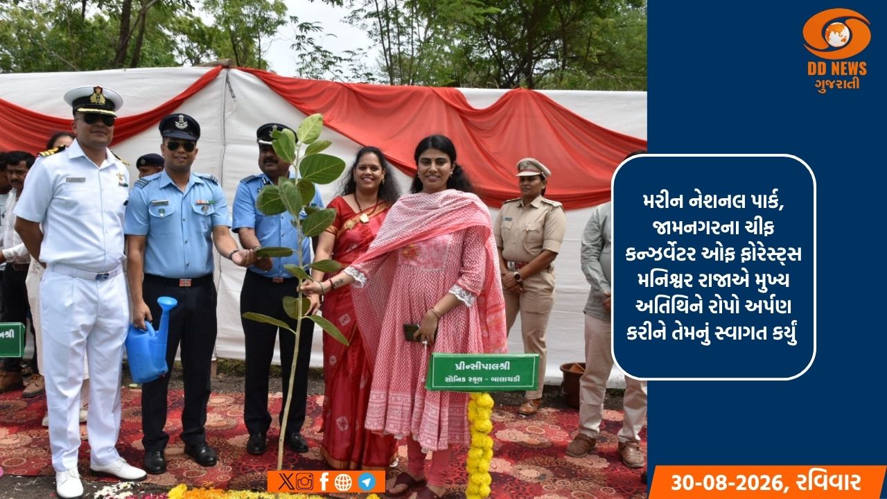 રાજ્ય કક્ષાના શિક્ષણ મંત્રી શ્રીમતી રિવાબા જાડેજાએ સૈનિક સ્કૂલ બાલાચડીની મુલાકાત લીધી 